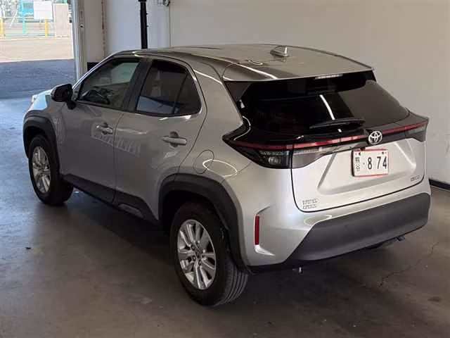 TOYOTA YARIS CROSS