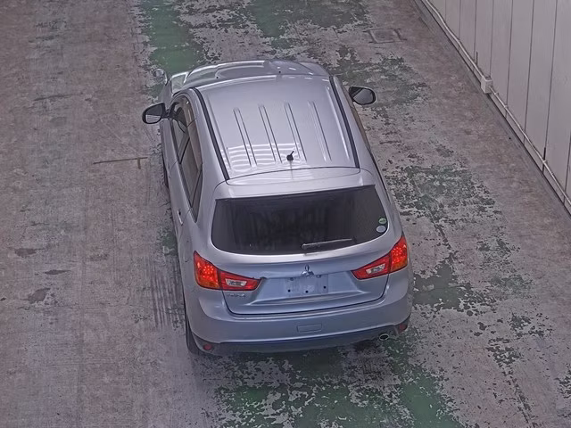 MITSUBISHI RVR