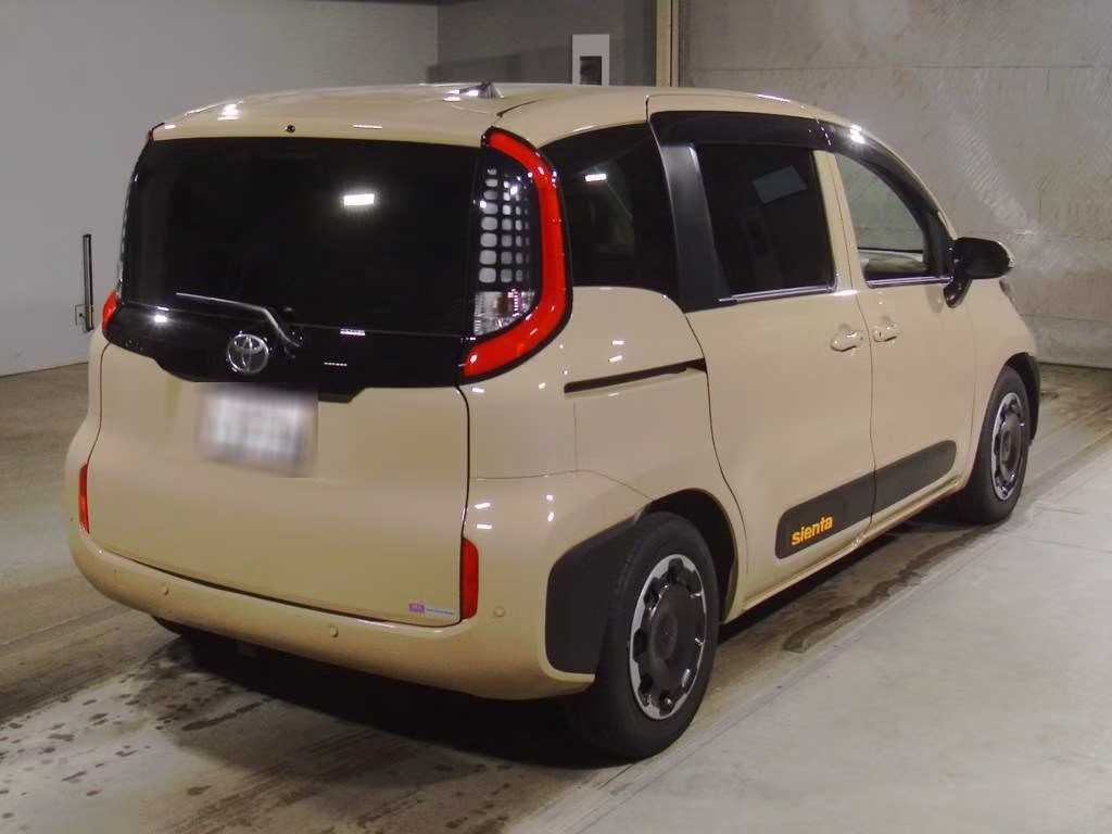 TOYOTA SIENTA