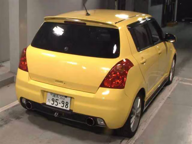 SUZUKI SWIFT