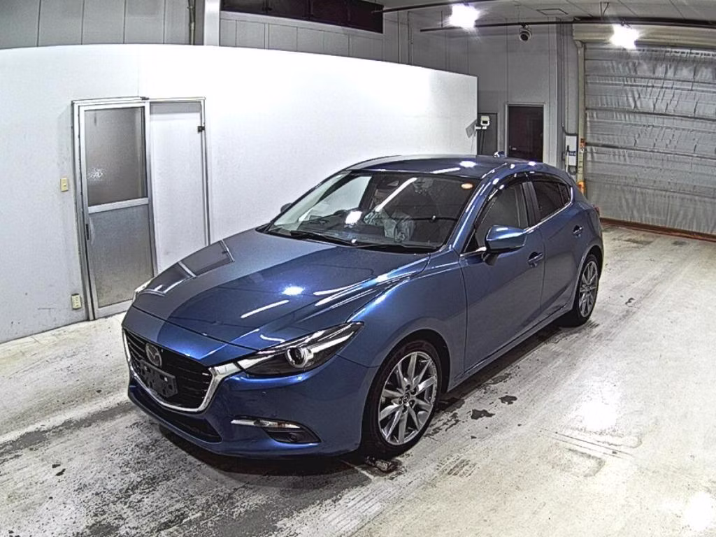 MAZDA AXELA