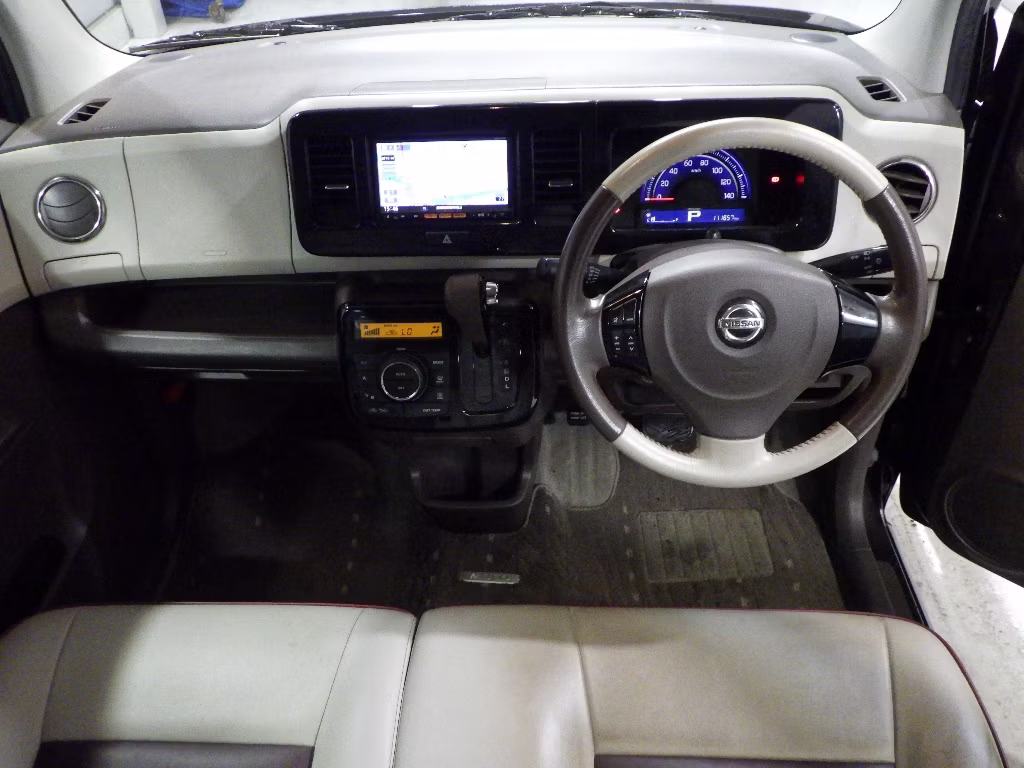 NISSAN MOCO