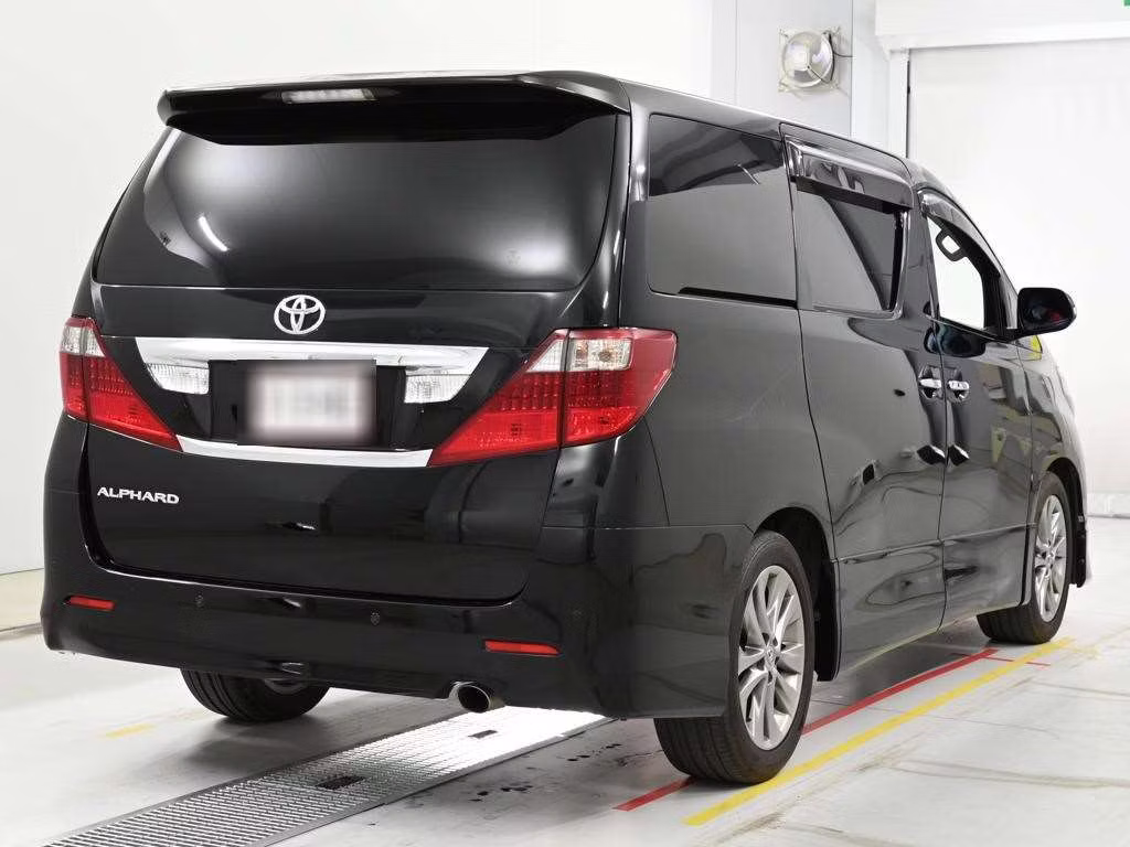 TOYOTA ALPHARD