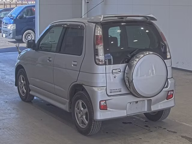 DAIHATSU TERIOS KID