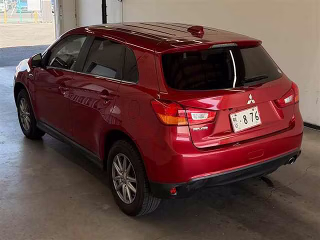 MITSUBISHI RVR