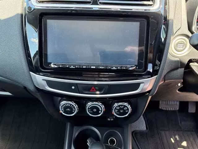 MITSUBISHI RVR