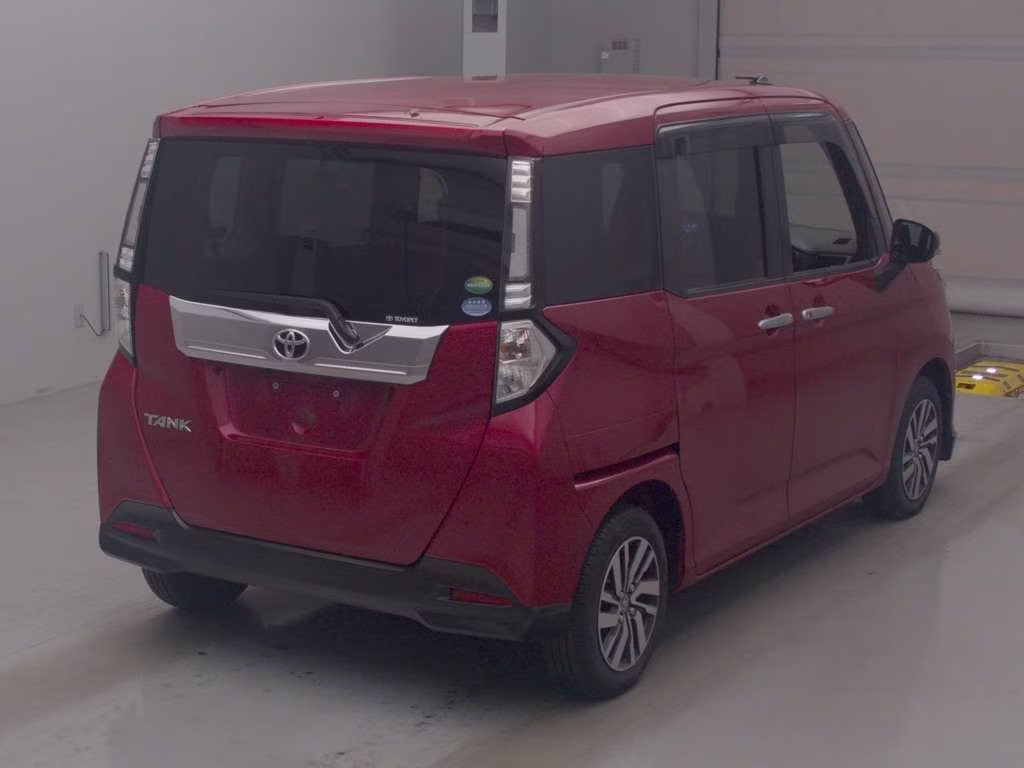 TOYOTA TANK