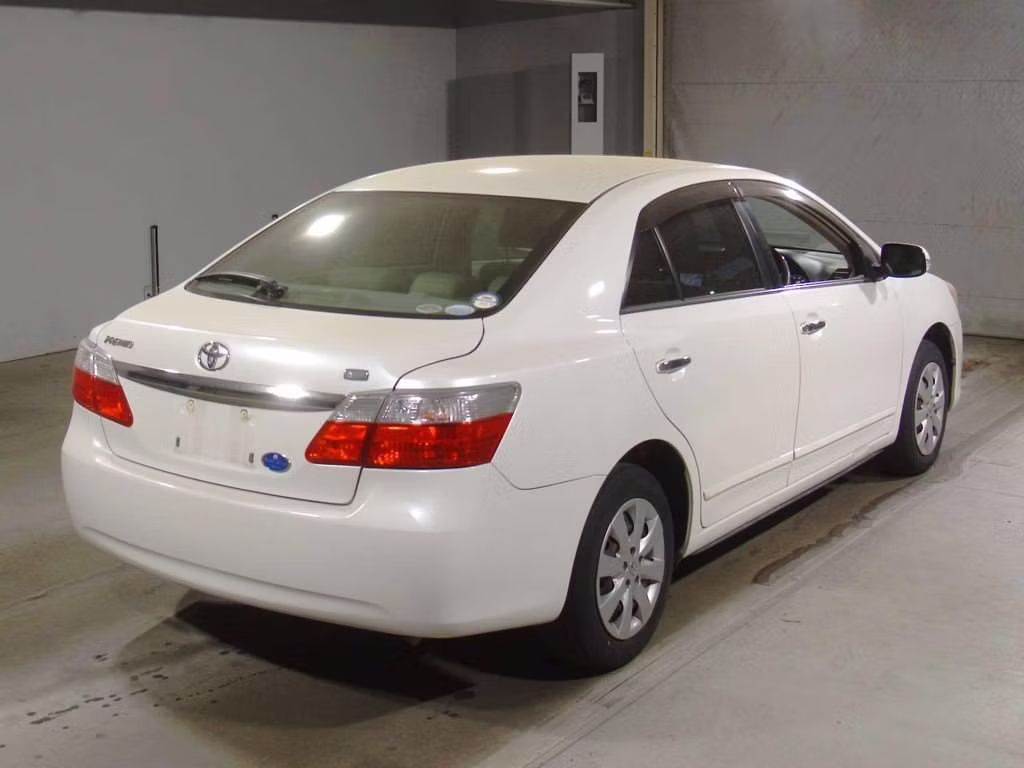 TOYOTA PREMIO