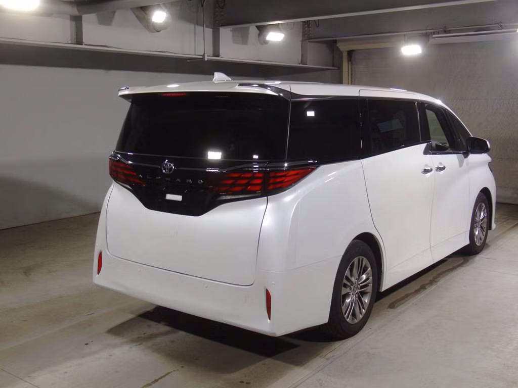 TOYOTA ALPHARD