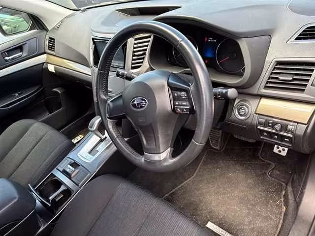SUBARU LEGACY B4