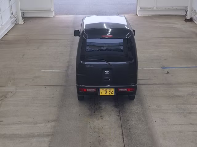 TOYOTA PIXIS VAN