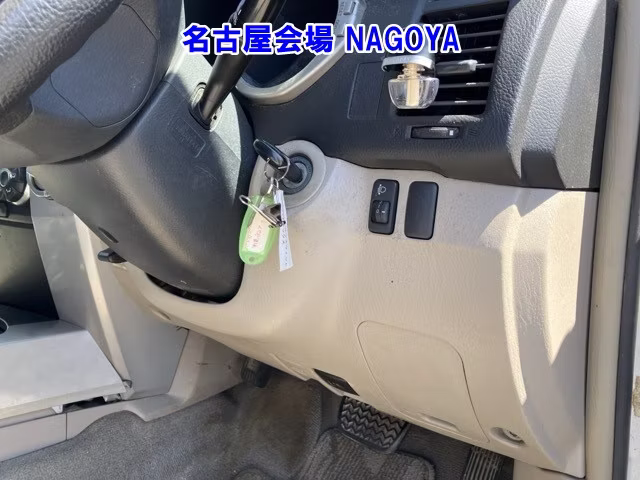 TOYOTA HILUX SURF