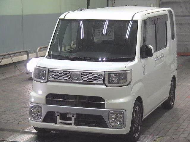 DAIHATSU WAKE