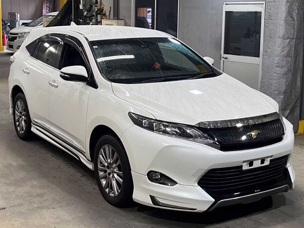 TOYOTA HARRIER