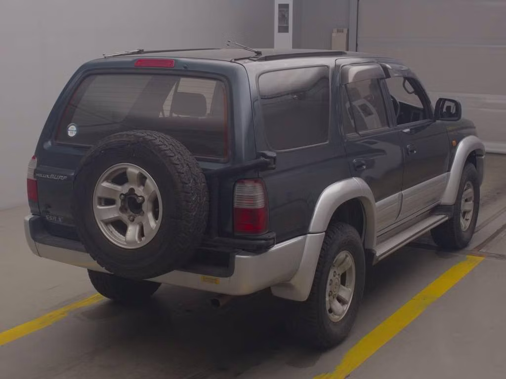 TOYOTA HILUX SURF