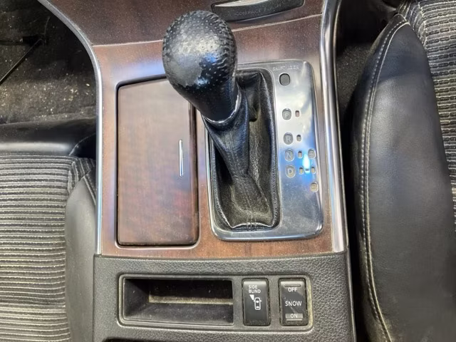 NISSAN FUGA