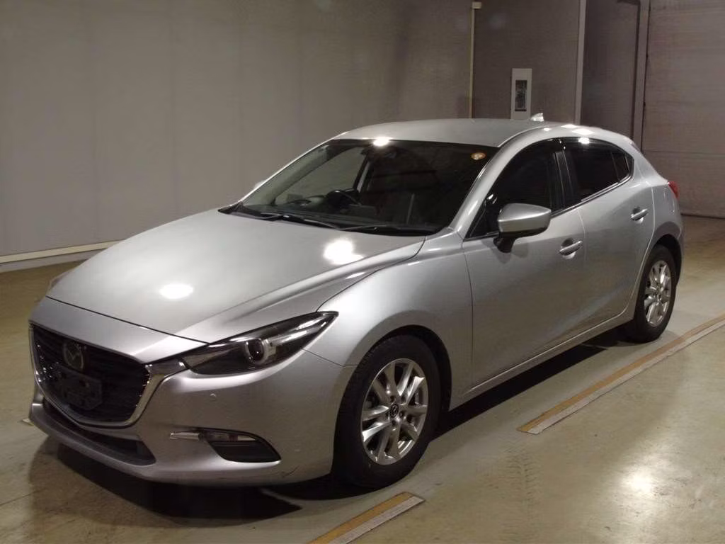MAZDA AXELA