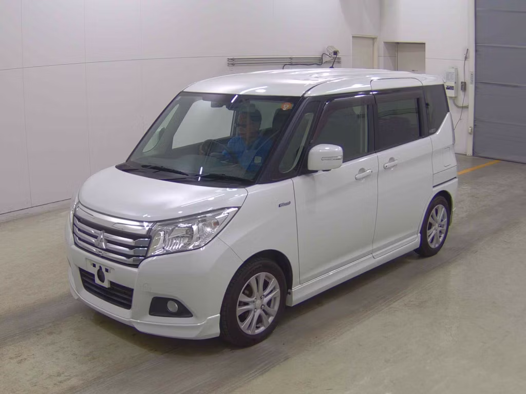 MITSUBISHI DELICA D:2