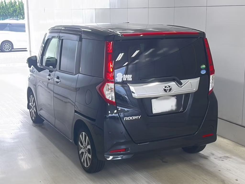 TOYOTA ROOMY