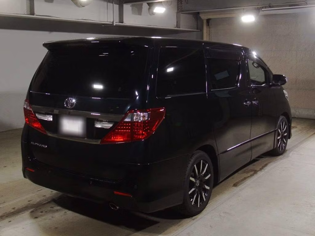 TOYOTA ALPHARD