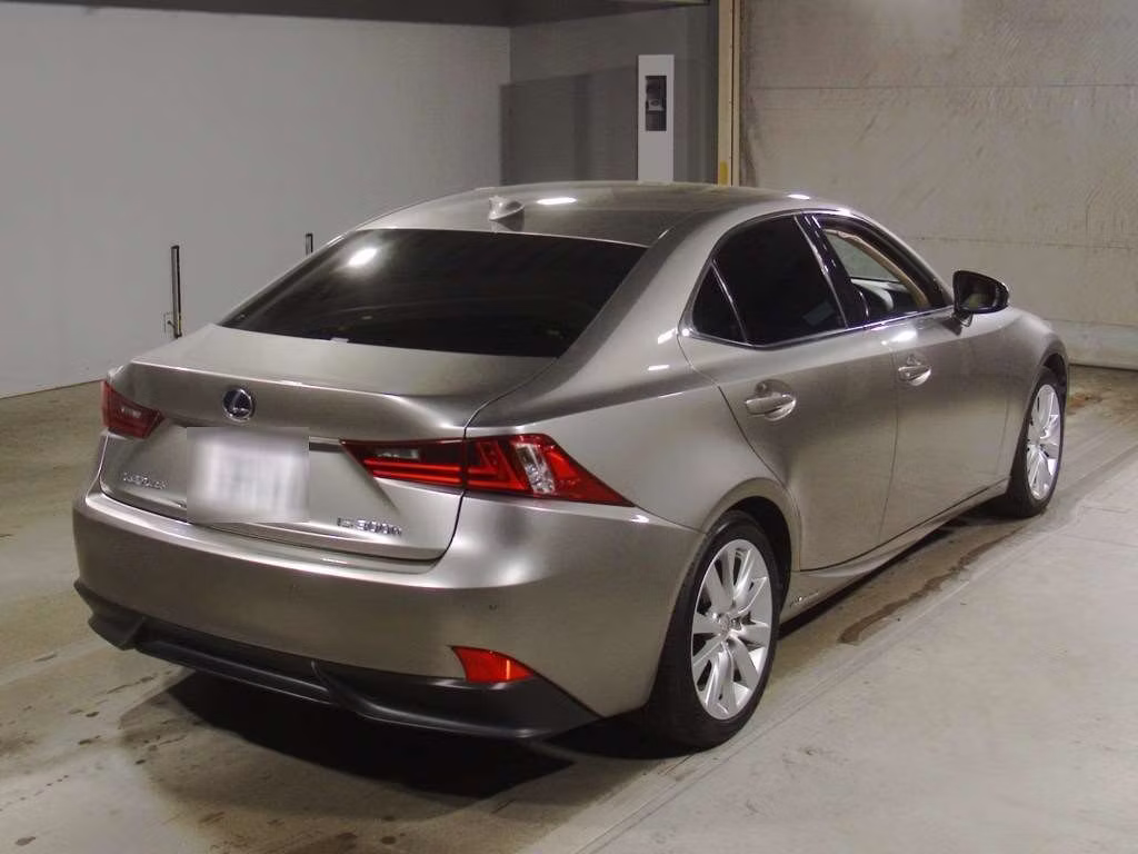 LEXUS IS300H