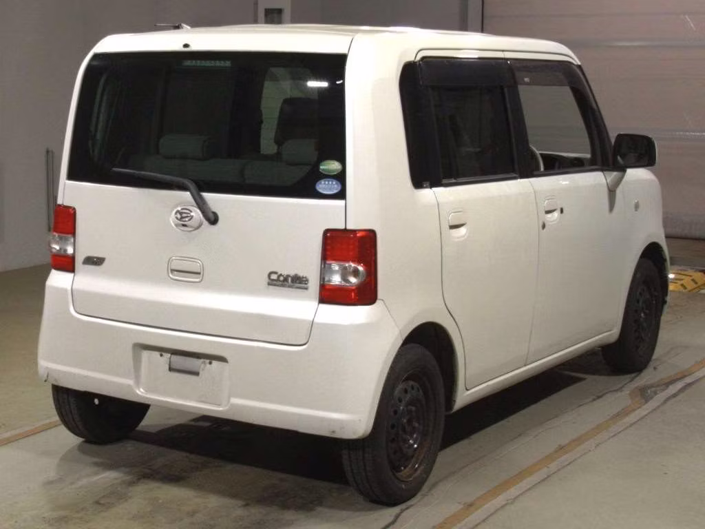 DAIHATSU MOVE CONTE