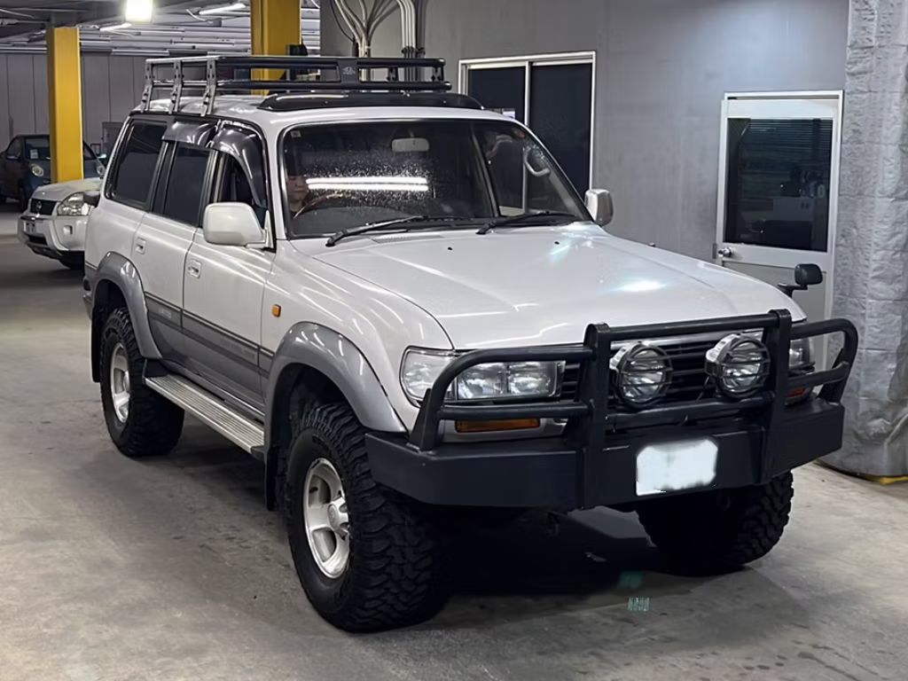 TOYOTA LAND CRUISER