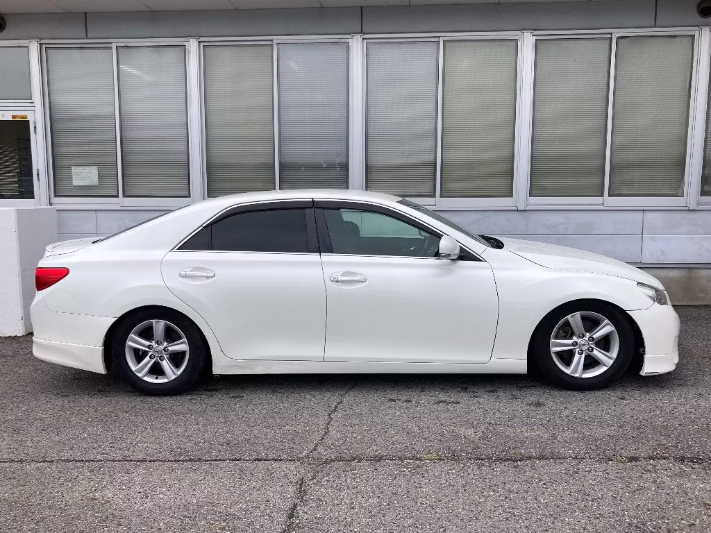 TOYOTA MARK X