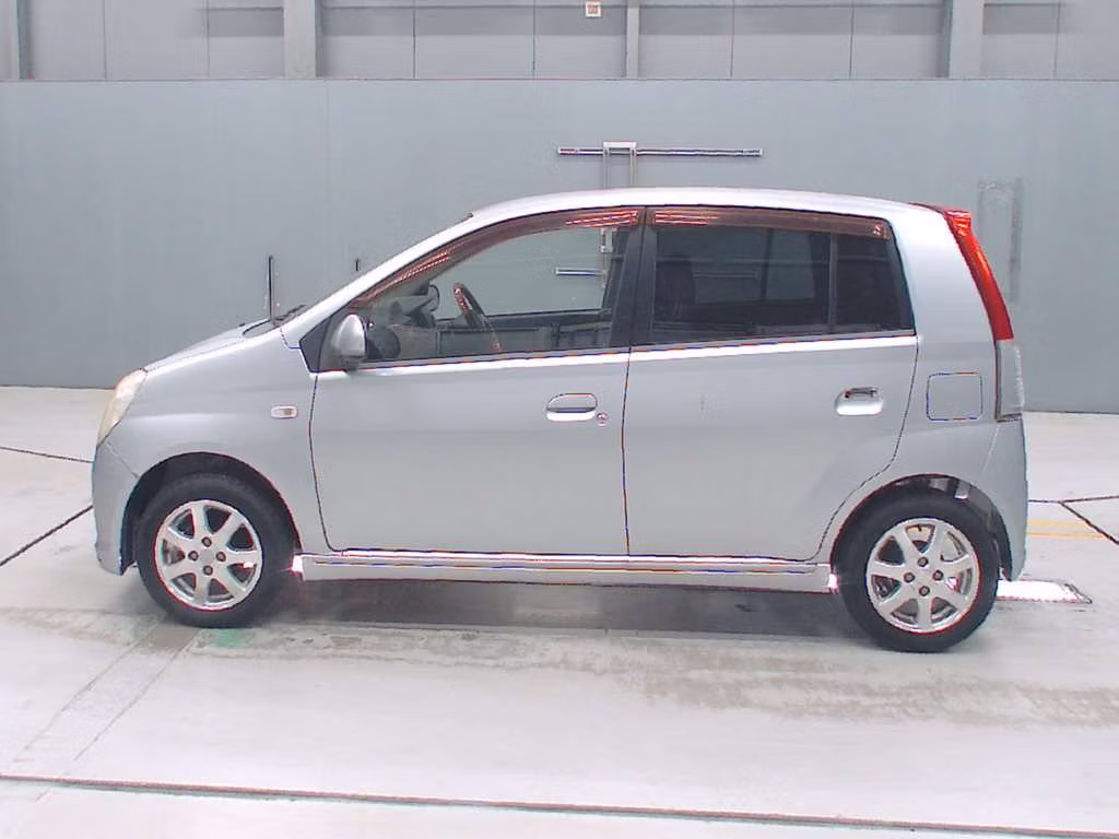 DAIHATSU MIRA AVY