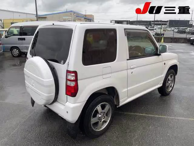 MITSUBISHI PAJERO MINI