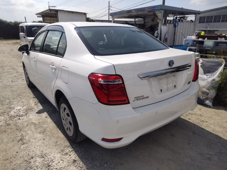 TOYOTA COROLLA AXIO