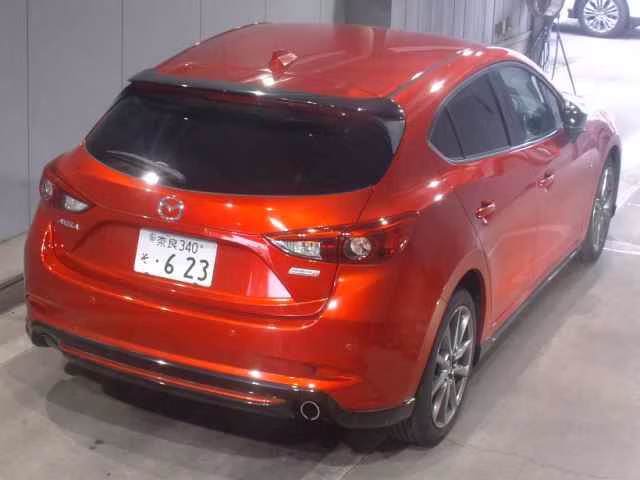 MAZDA AXELA