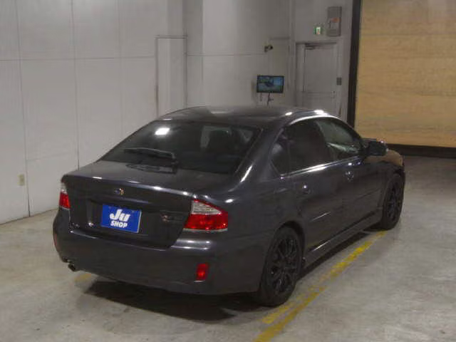 SUBARU LEGACY B4