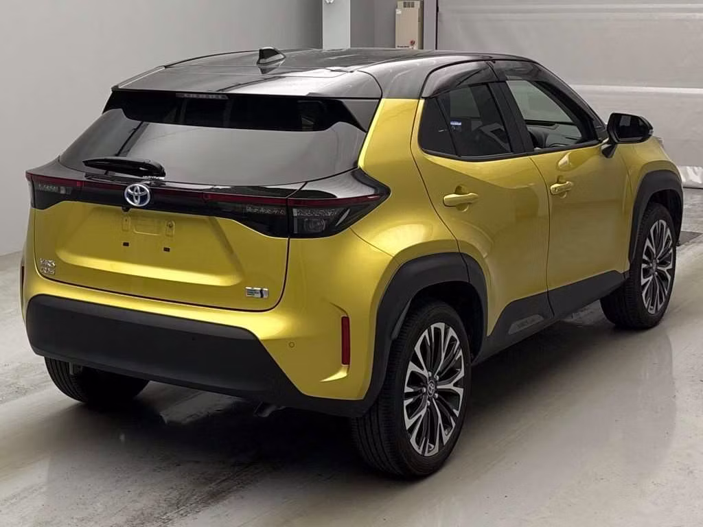 TOYOTA YARIS CROSS