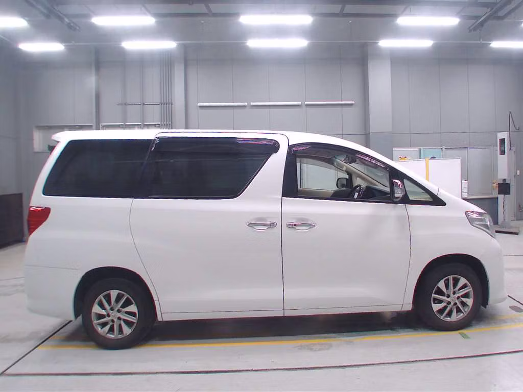 TOYOTA ALPHARD