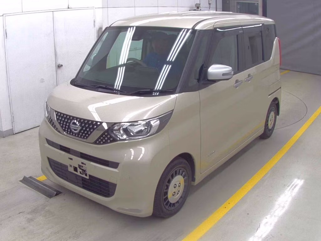 NISSAN ROOX