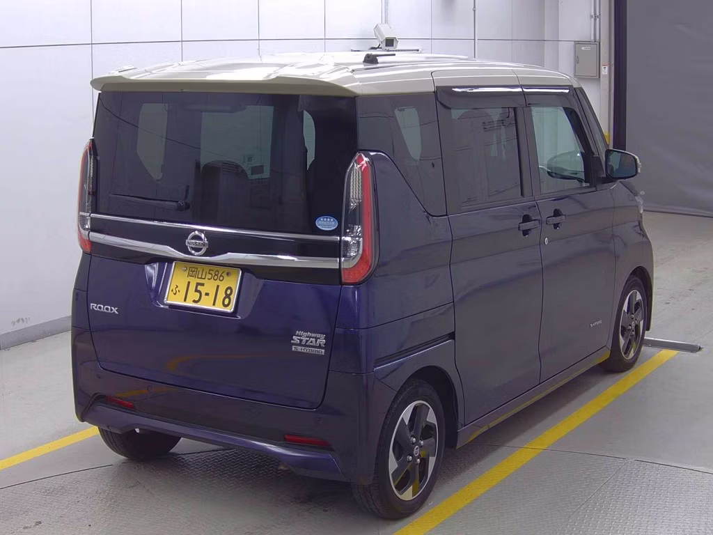 NISSAN ROOX