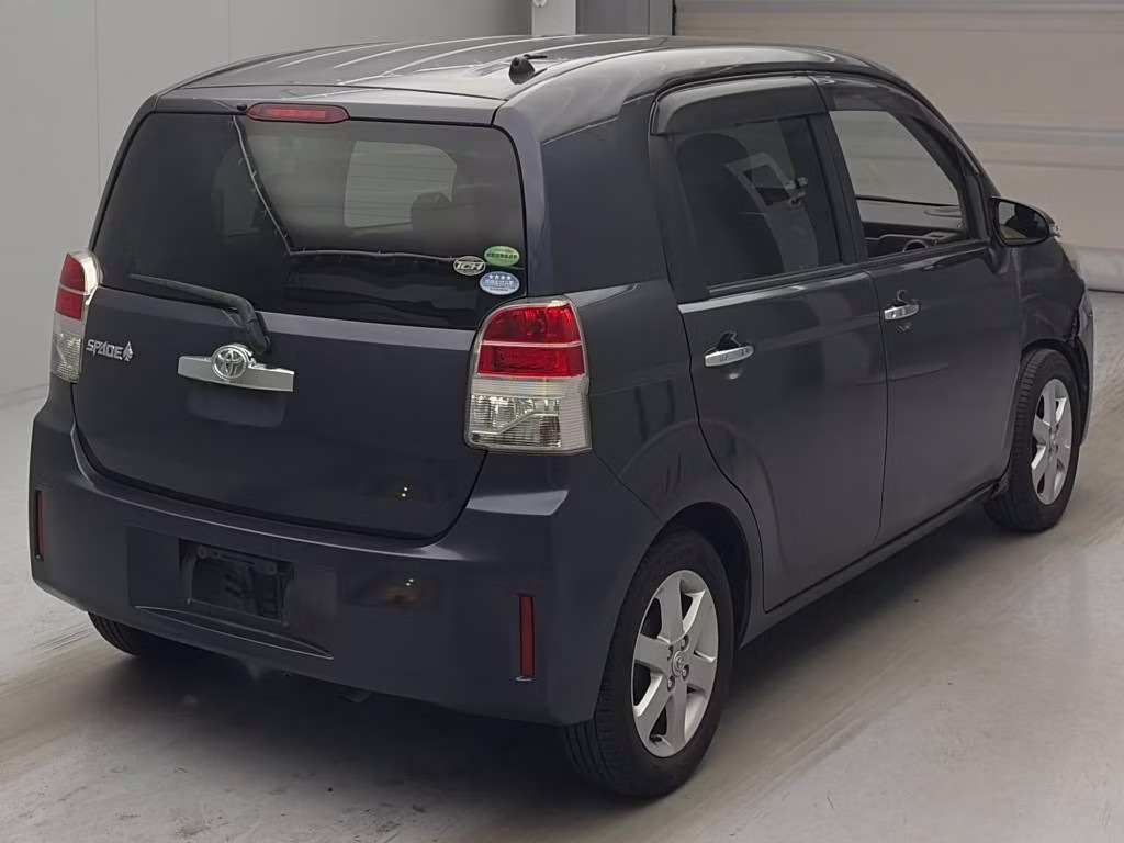 TOYOTA SPADE