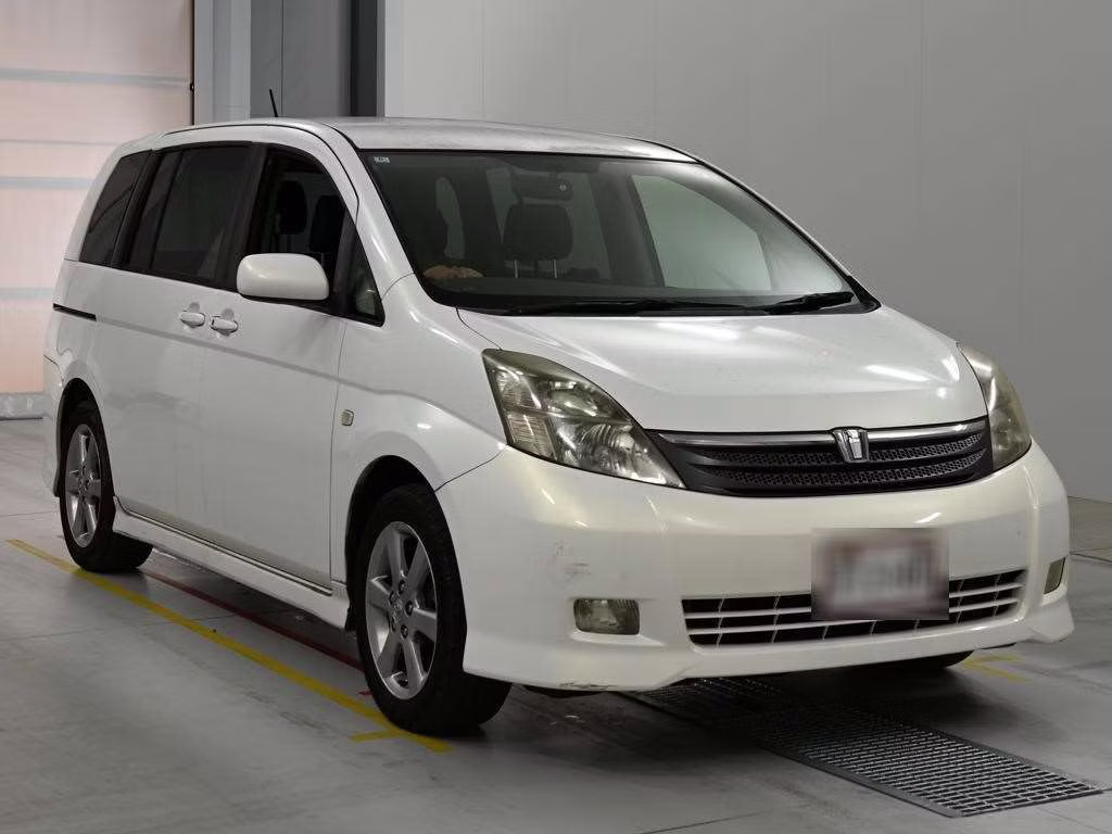 TOYOTA ISIS