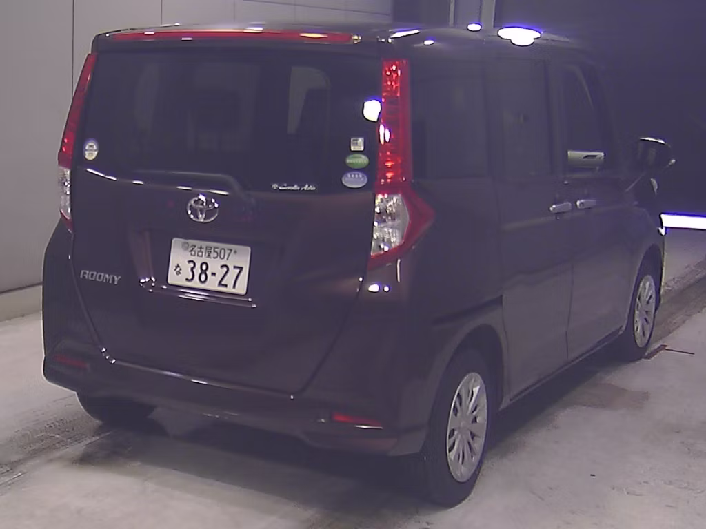 TOYOTA ROOMY