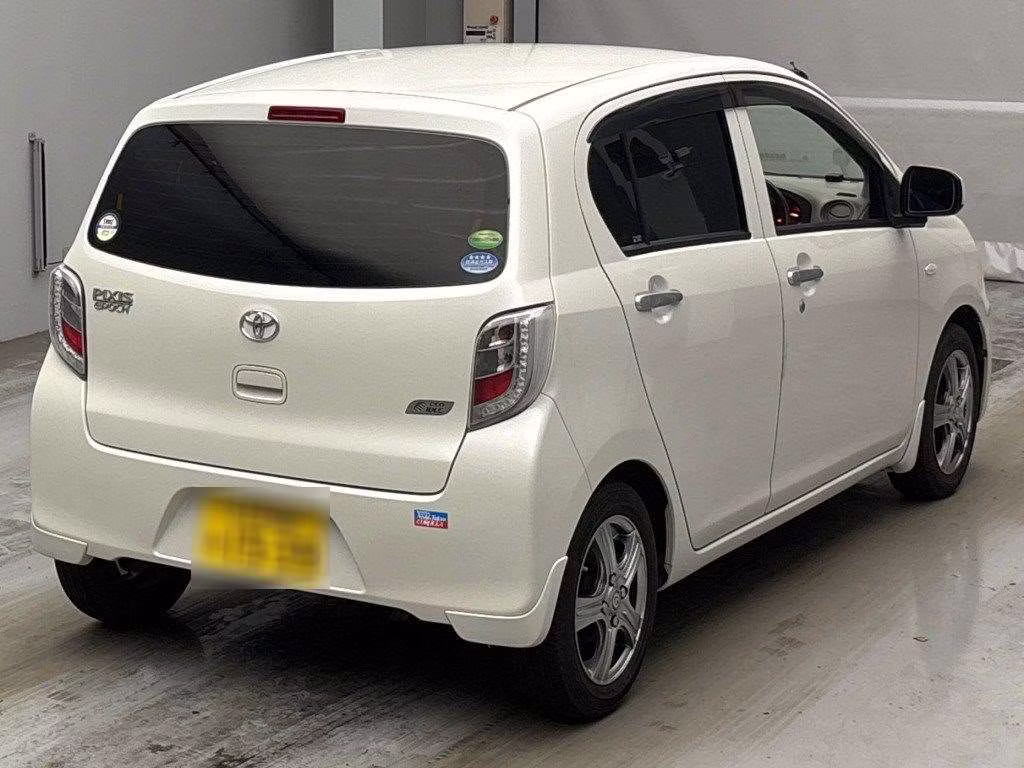 TOYOTA PIXIS EPOCH