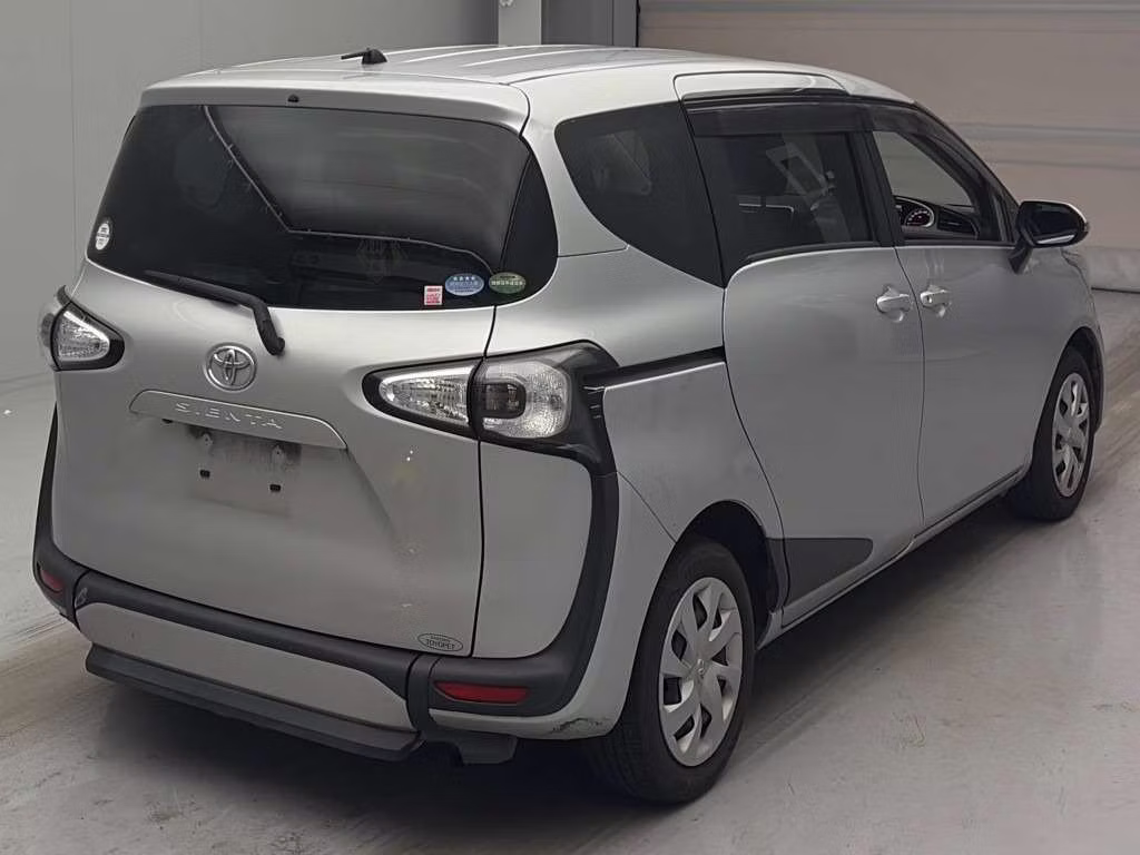 TOYOTA SIENTA
