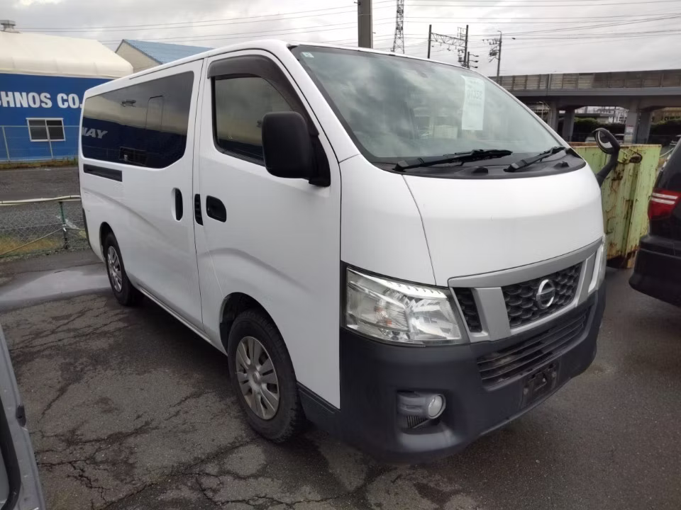 NISSAN NV350 CARAVAN