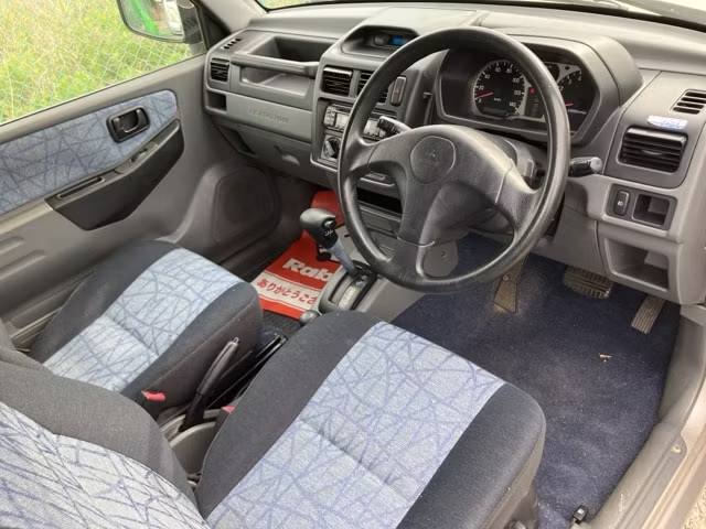 MITSUBISHI PAJERO MINI