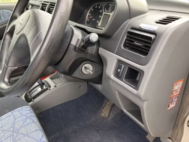 MITSUBISHI PAJERO MINI