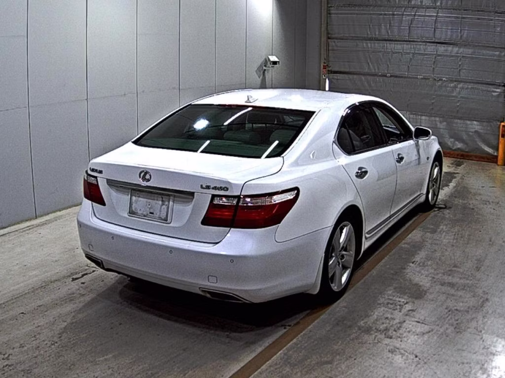 LEXUS LS460