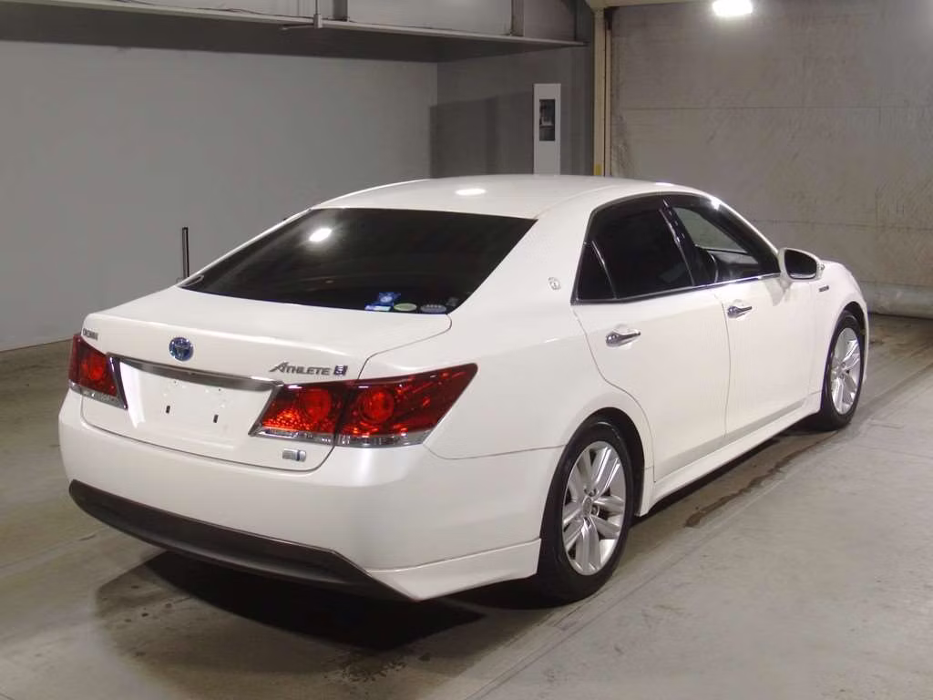 TOYOTA CROWN