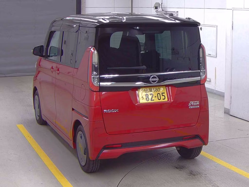 NISSAN ROOX
