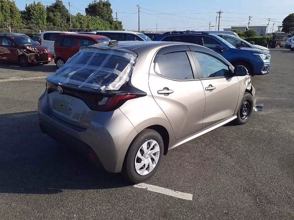 TOYOTA YARIS