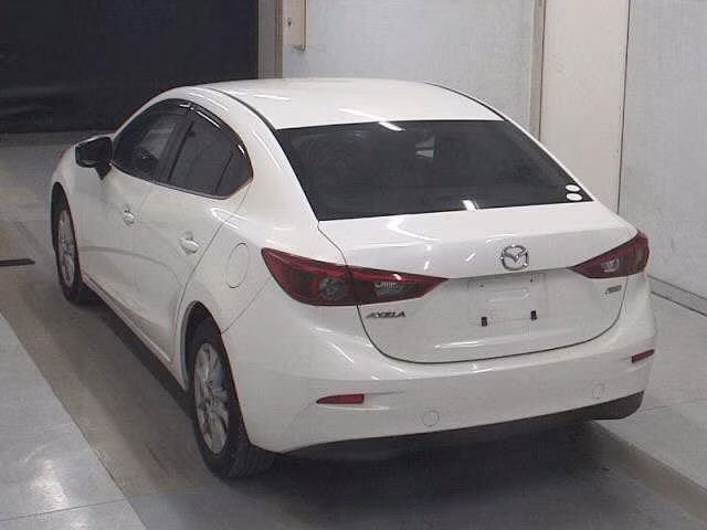 MAZDA AXELA